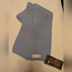 Elegant Light Blue Knit Scarf